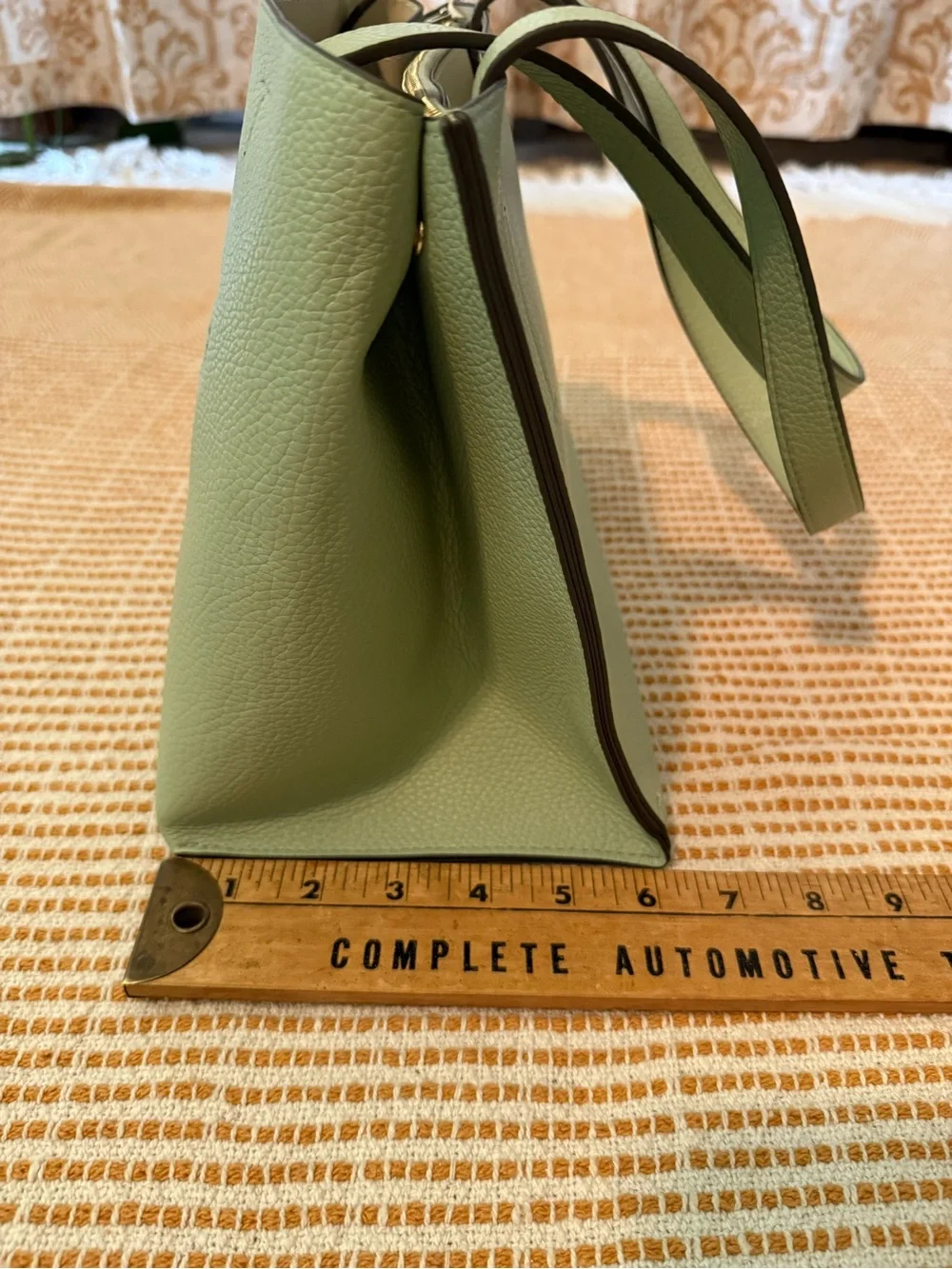 Jessica Moore Mint Green Vegan Leather Handbag.   NWOT